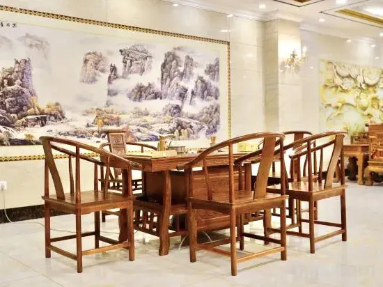 Люян: Luliang Tianjiahui Business Travel Hotel
