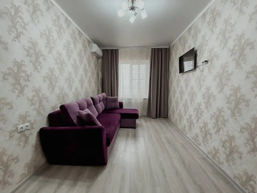 Астрахань: KvartHotel on Savushkina 6I