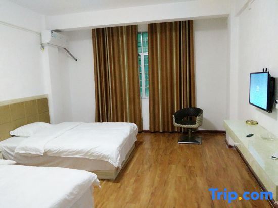 Санду: Sandu Laker Hotel