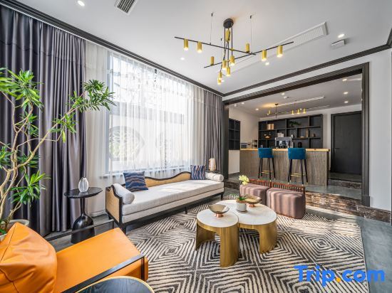 Хучжоу: Qianyu·ZELIN  Starry Sky Beauty Accommodation (Anji Yunshang Grassland)