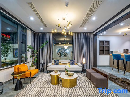 Хучжоу: Qianyu·ZELIN  Starry Sky Beauty Accommodation (Anji Yunshang Grassland)