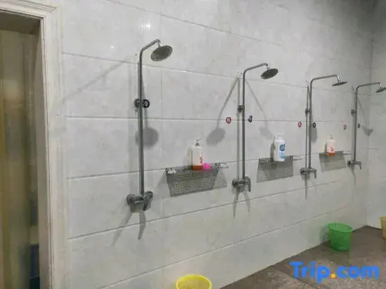 Чжэньцзян: Changcheng Business Hostel