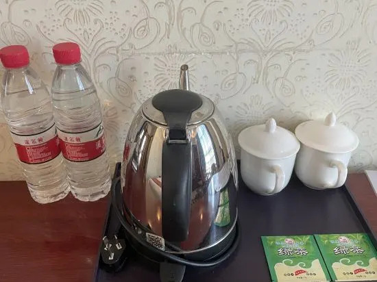 Саньхай: Lingshan Hengfeng Business Hotel Lingshan bus terminal branch