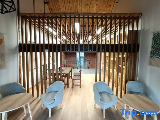 Мамакун: Fanjing Mountain Guoyun Mountain Residence