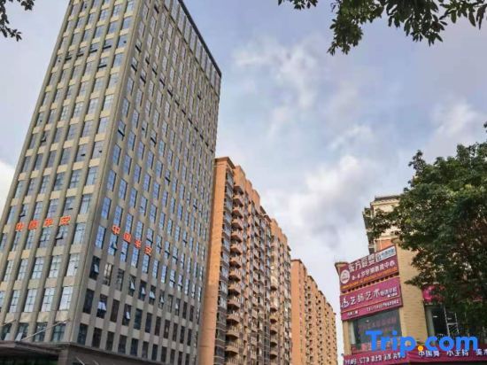 Дунгуань: Dongguan Xinghui Business Apartment