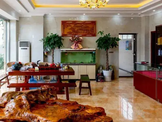 Гоюань: Huili Qichi Shanju