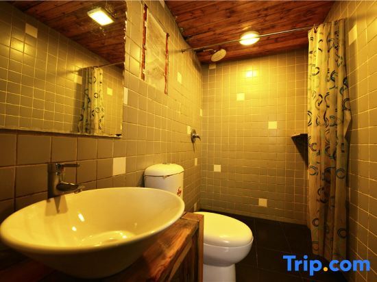 Лицзян: Lijiang Shuhe K2 International Youth Hotle