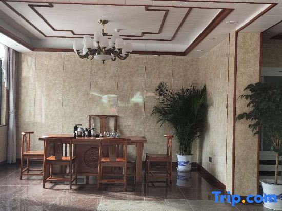Сяньнин: Tongshan Yuepan Lake Hotel