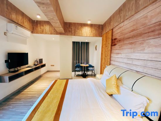 Маоминг: Huazhou Diqiao Theme Apartment
