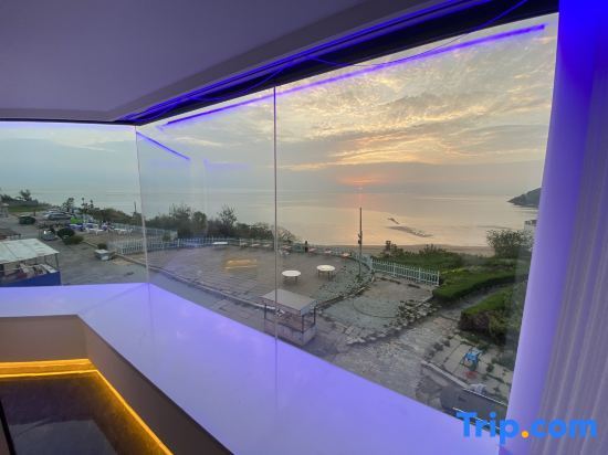 Ляньюньган: Lianyungang Bi Hai silver sand Theseas Apartments Hotel