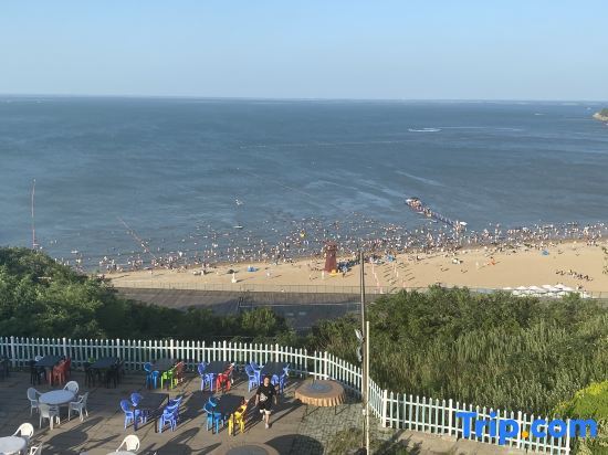 Ляньюньган: Lianyungang Bi Hai silver sand Theseas Apartments Hotel