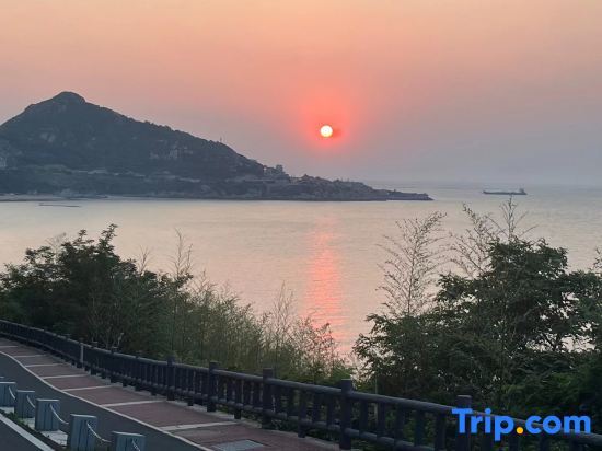 Ляньюньган: Lianyungang Bi Hai silver sand Theseas Apartments Hotel