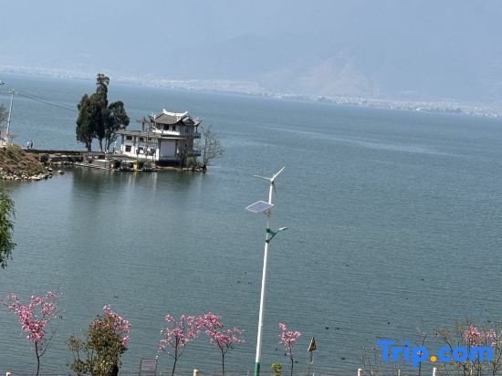 Дали: DaLiShunYanHostelry（Erhai Lake）
