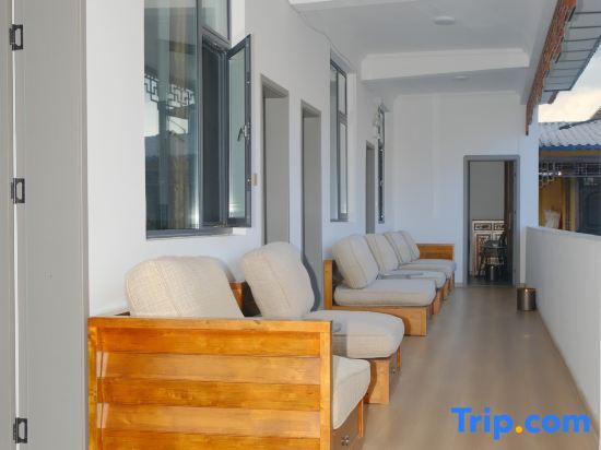 Дали: Dali Lianhai Homestay