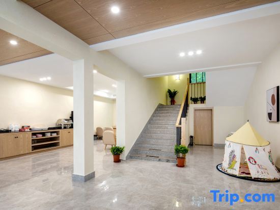 Уси: Nanshan Zhuhai Taibu Zhuyin Hostel
