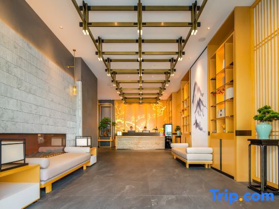 Дунгуань: Qingju Bieyuan High-end Homestay (Dongguan Nancheng Xiping Subway Station)