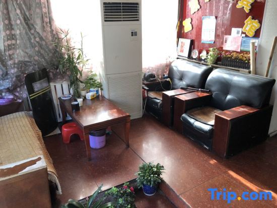 Урумчи: Urumqi Fuyuan Express Hotel (Midong Lao'aijia Supermarket)