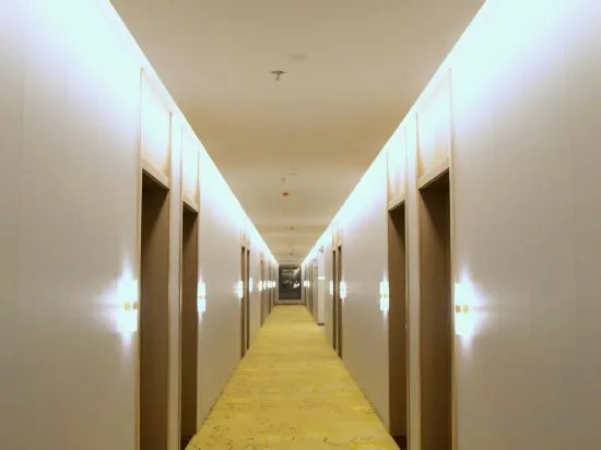 Бицзе: Yijia Hotel (Qianxi High-speed Railway Station)