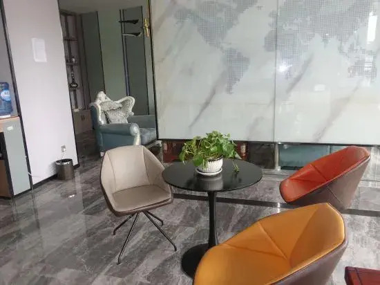 Бицзе: Yijia Hotel (Qianxi High-speed Railway Station)