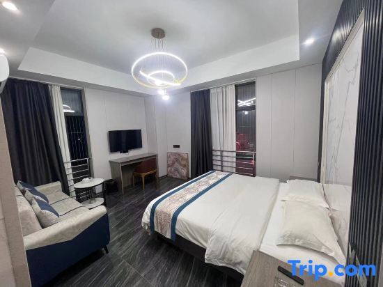 Ляньюньган: Lianyungang No Call Apartment