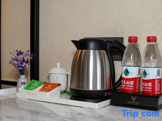 Куньмин: Vienna International Hotel(Wuyue Plaza store, dahegang subway station, Kunming high tech Zone)