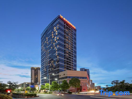 Куньмин: Vienna International Hotel(Wuyue Plaza store, dahegang subway station, Kunming high tech Zone)