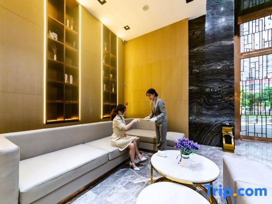 Бачжун: Lavande Hotel (Bazhong Rongbang Wanda Plaza Store)