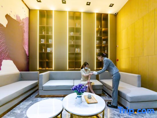 Бачжун: Lavande Hotel (Bazhong Rongbang Wanda Plaza Store)