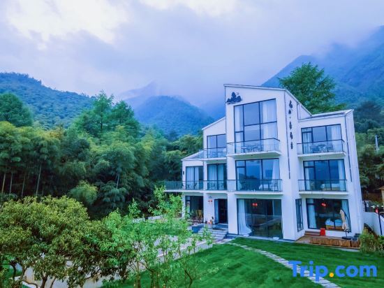 Хучжоу: Yunshang Grassland Anji Buyu Time Parent-Child Holiday Homestay