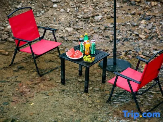 Хучжоу: Yunshang Grassland Anji Buyu Time Parent-Child Holiday Homestay