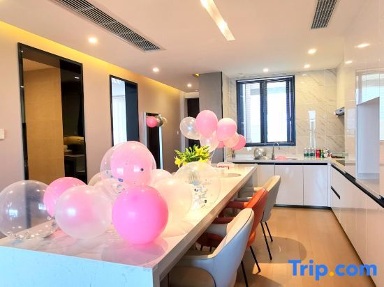Хуаншань: Zaishui Yifang Holiday Hotel
