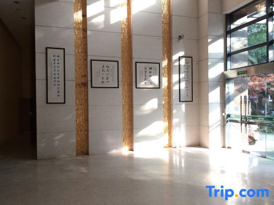 Нинбо: Jiangnan apartment