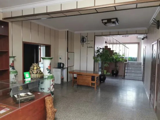 Бенкси: Yikang Farm House