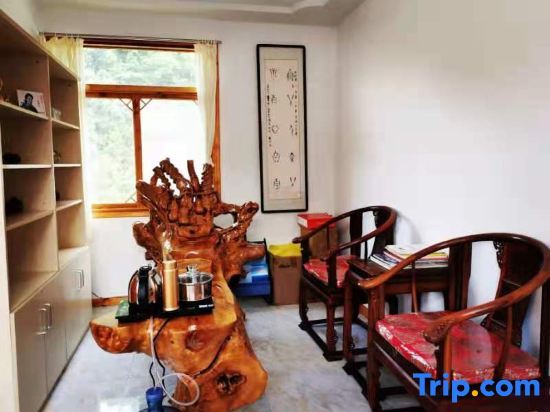 Даньдун: Hongxi Yasu Hotel