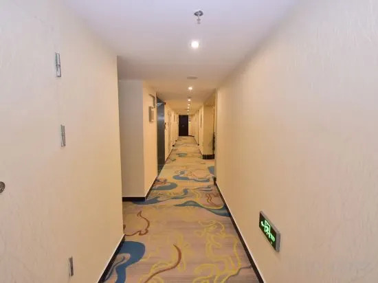 Гуанчжоу: Guangzhou Wanbo Holiday Inn