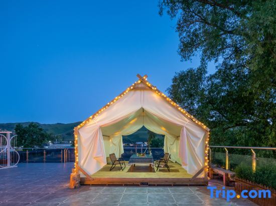 Кюнес: Nalati Yunzhunyue Homestay (Nalati Grassland Branch)