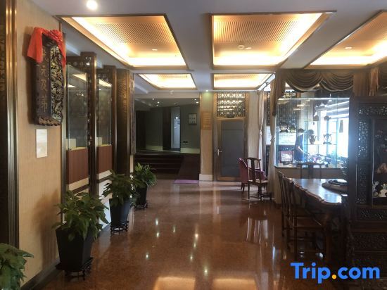 Нинбо: NingBo University Hostel