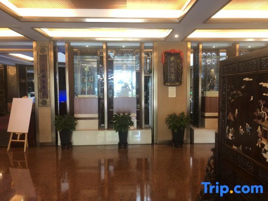 Нинбо: NingBo University Hostel