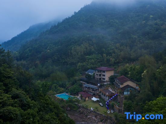 Ханчжоу: Hualu·Yuejian Light Luxury Tingxi Parent-child Wild Luxury Holiday Villa (Tonglu Qinglongwu Branch)