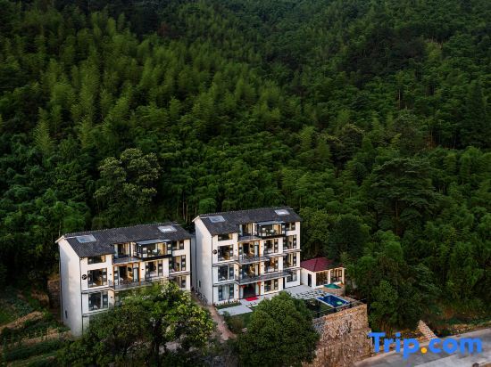 Хучжоу: Yuye Xipan Holiday Parent-child Mountain Ye Suxi Meishu (Anji Shenxi Canyon Drifting Store)