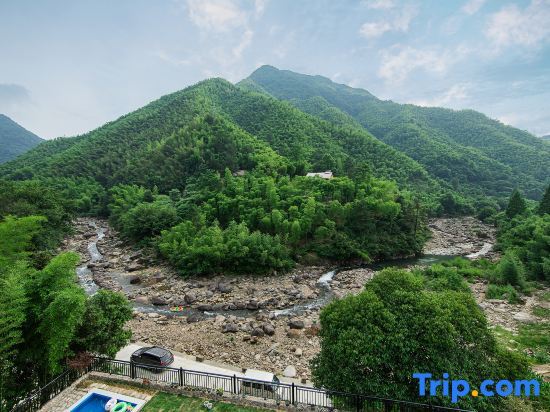Хучжоу: Yuye Xipan Holiday Parent-child Mountain Ye Suxi Meishu (Anji Shenxi Canyon Drifting Store)