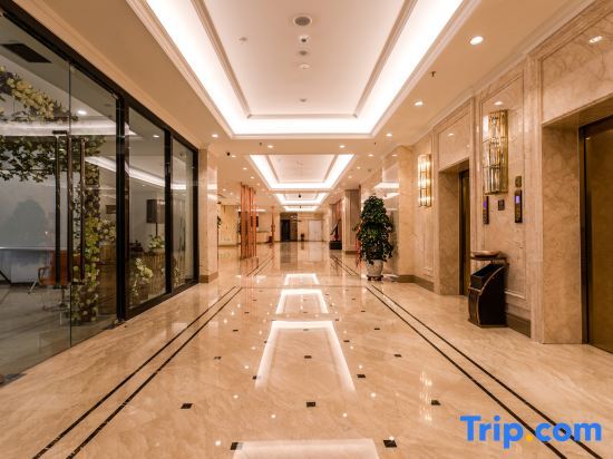 Кюнес: Haichuan Hotel (Nalati Airport Branch)