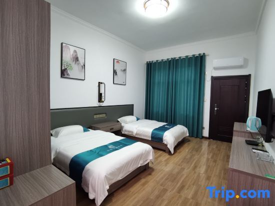 Чжунсян: Chunde Mountain Villa