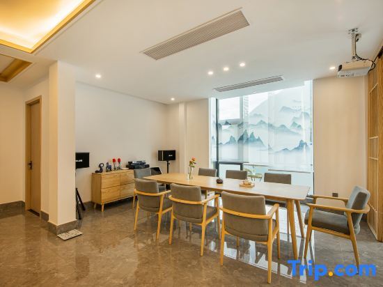 Хучжоу: Yunshang Grassland Anji Suxi Landscape Homestay