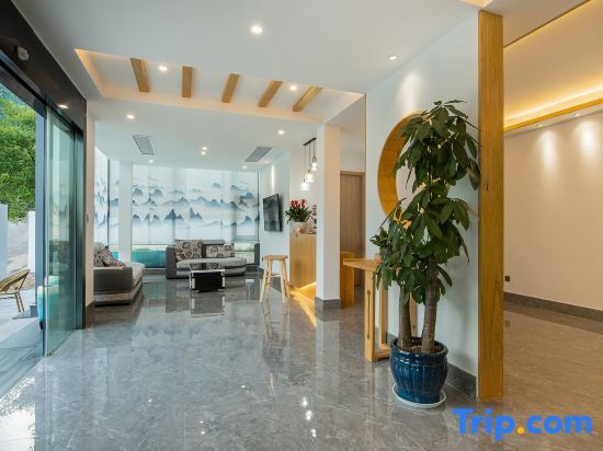 Хучжоу: Yunshang Grassland Anji Suxi Landscape Homestay