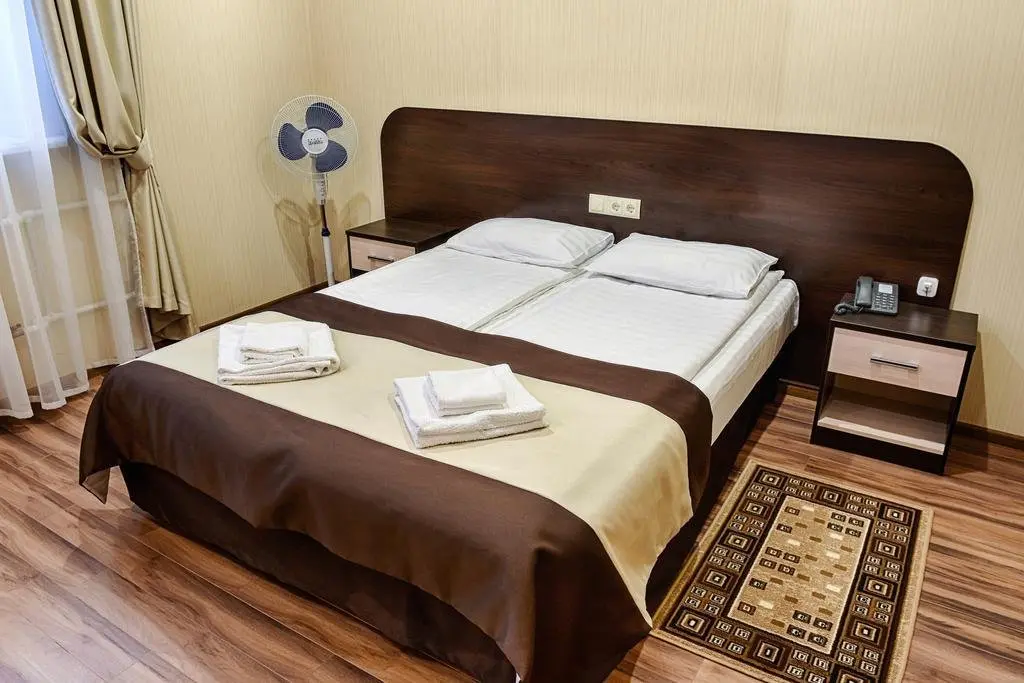 Сафоново: Brothers Hotel