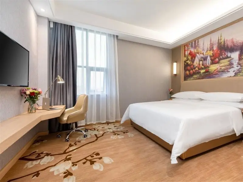 Дунгуань: Vienna International Hotel (Dongguan Shipai Ecological Park)