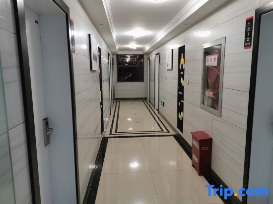 Сюйчжоу: Lianjia Apartment (Zhongzhou International Plaza Branch)