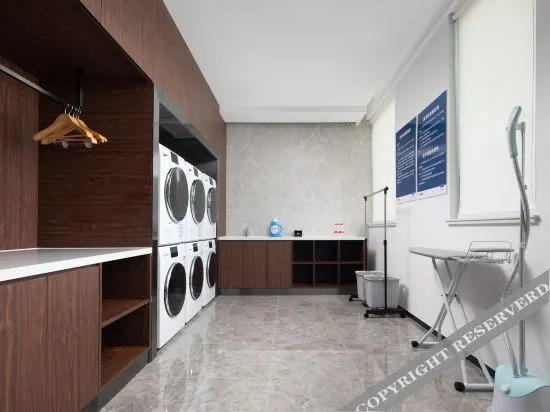 Наньтун: Hampton by Hilton Nantong Railway Station