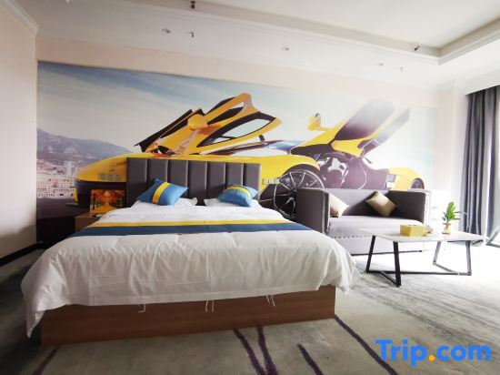 Шанхай: Huashang Apartment Shanghai